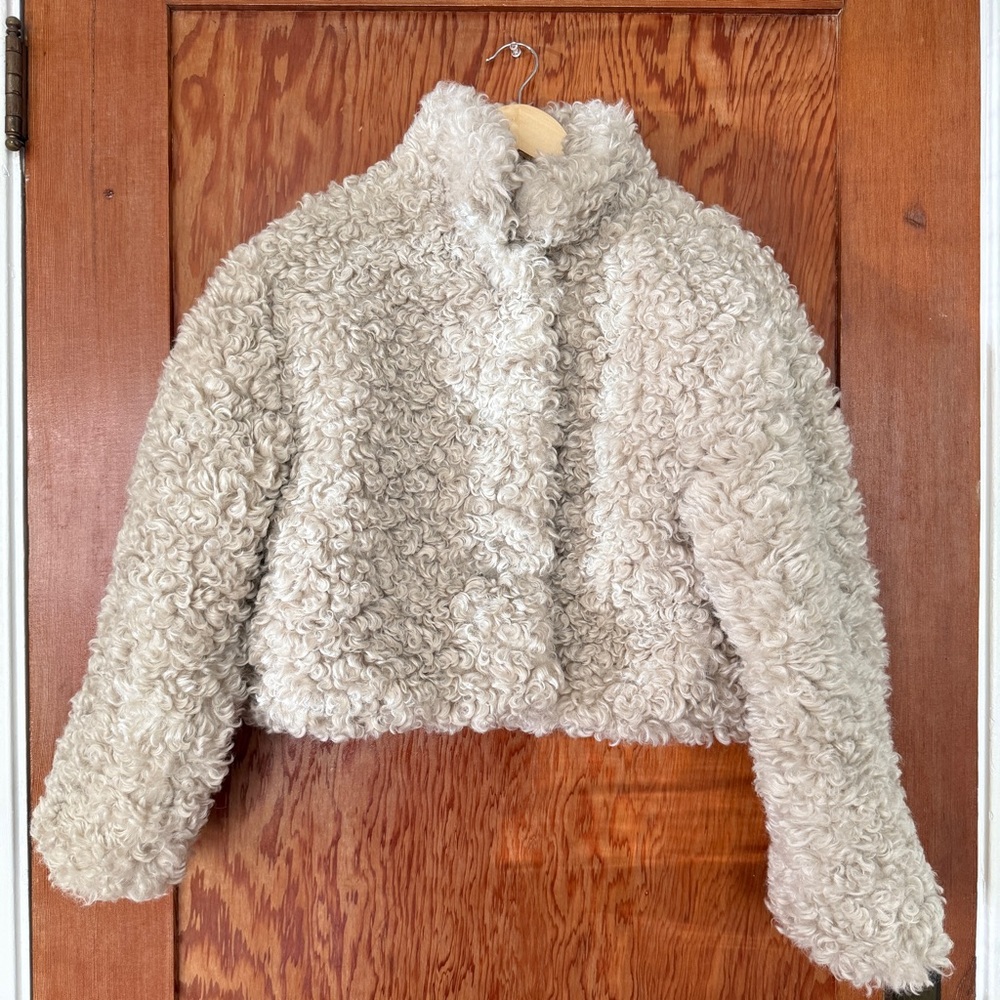 Boheme faux shearling cropped coat. S/M. NWOT. - Picture 3 of 9